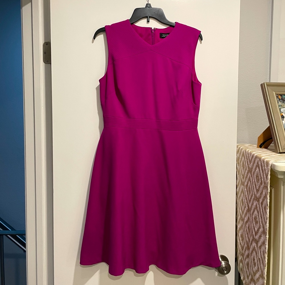 Tahari Size 10 Magenta Skater Dress